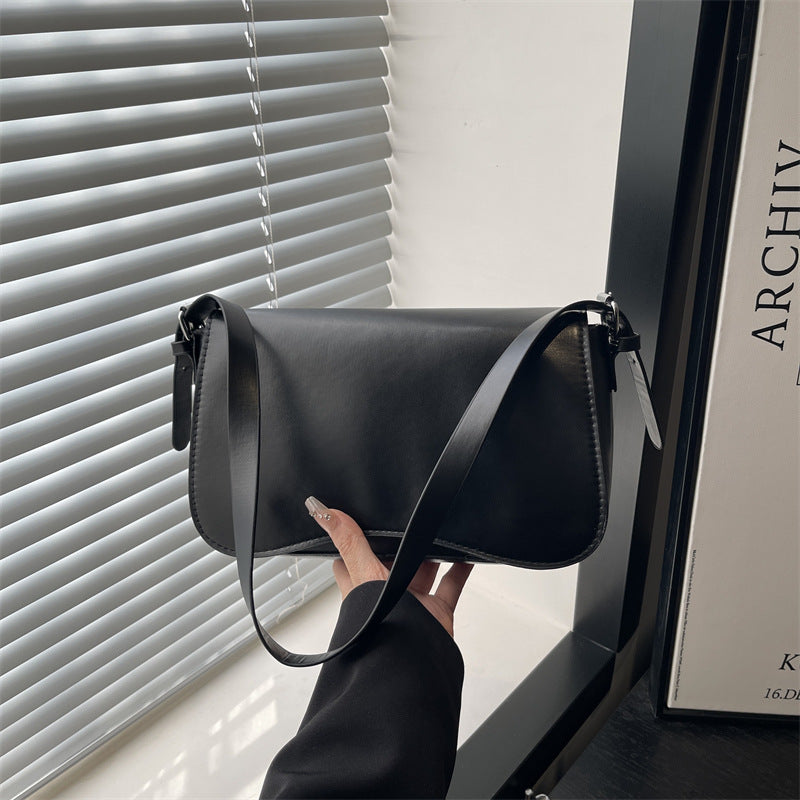 Damen Umhängetasche mit elegantem minimalistischem Design Nord Taschen