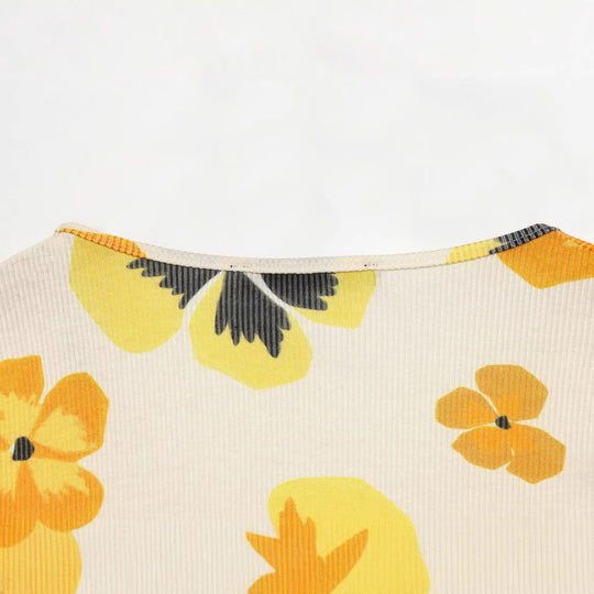 Damen Geblümte Cropped-Bluse mit V-Ausschnitt, Raffung und voluminösen Puffärmeln Nord Taschen
