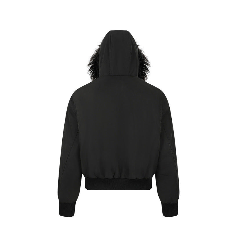 Damen Kurz geschnittene wattierte Bomberjacke mit Kunstfellkapuze und aufgesetzten Label‑Patches Nord Taschen
