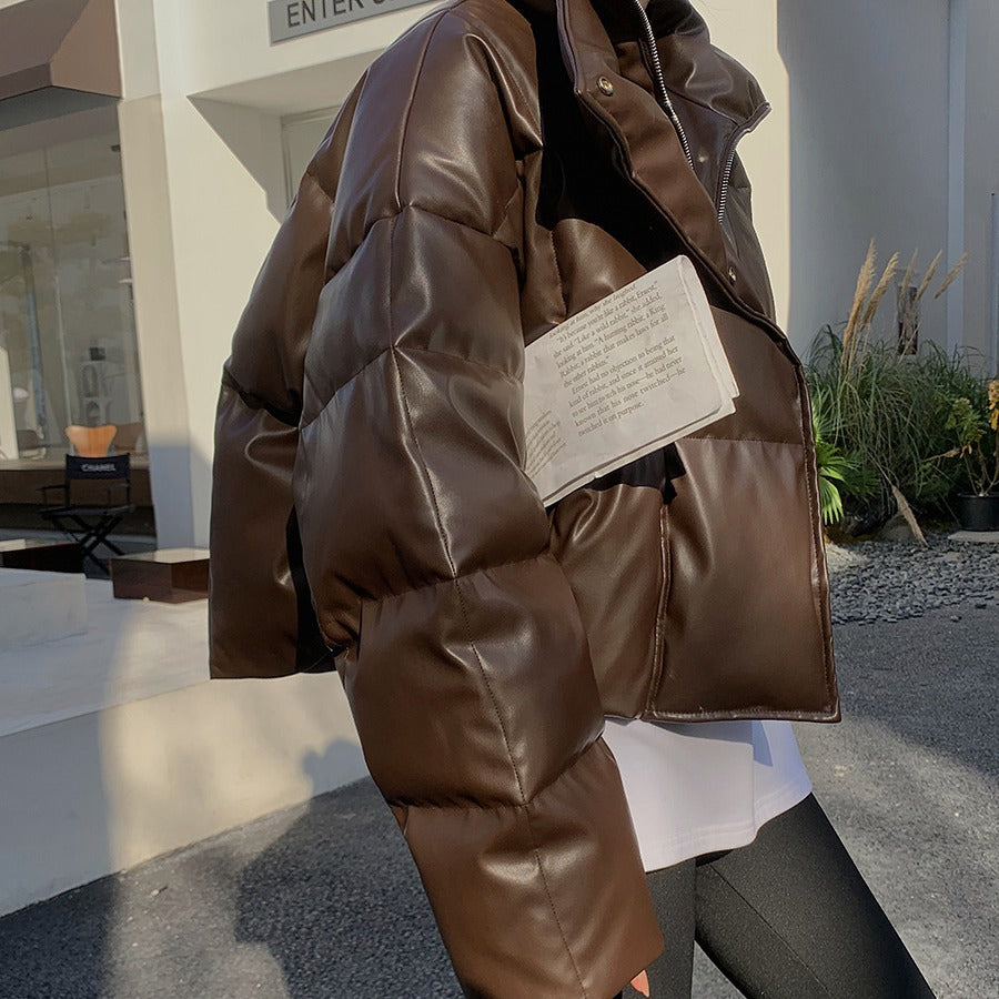 Damen Gepolsterte Kurze Kunstleder-Steppjacke mit Stehkragen Nord Taschen