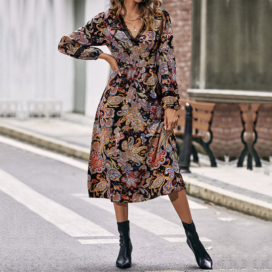 Damen Elegantes Maxikleid mit Paisleymuster Nord Taschen