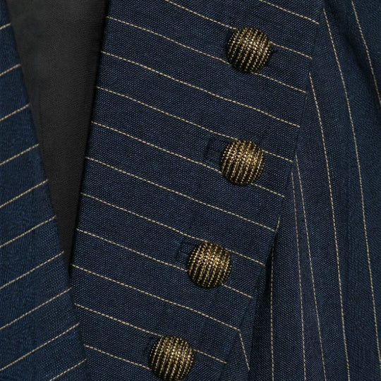 Damen Doppelreihiger Nadelstreifen‑Blazer im Military‑Look mit Zierknöpfen und Schulterklappen Nord Taschen