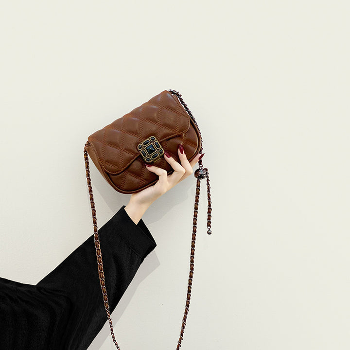 Damen Umhängetasche mit strukturiertem Design und luxuriösem Kettenverschluss Nord Taschen