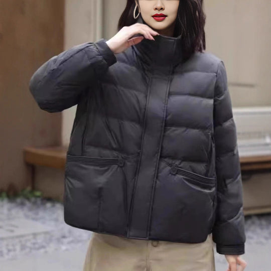 Damen Kurzjacke gesteppte Thermo-Pufferjacke mit hohem Stehkragen und dekorischen Knopfdetails Nord Taschen