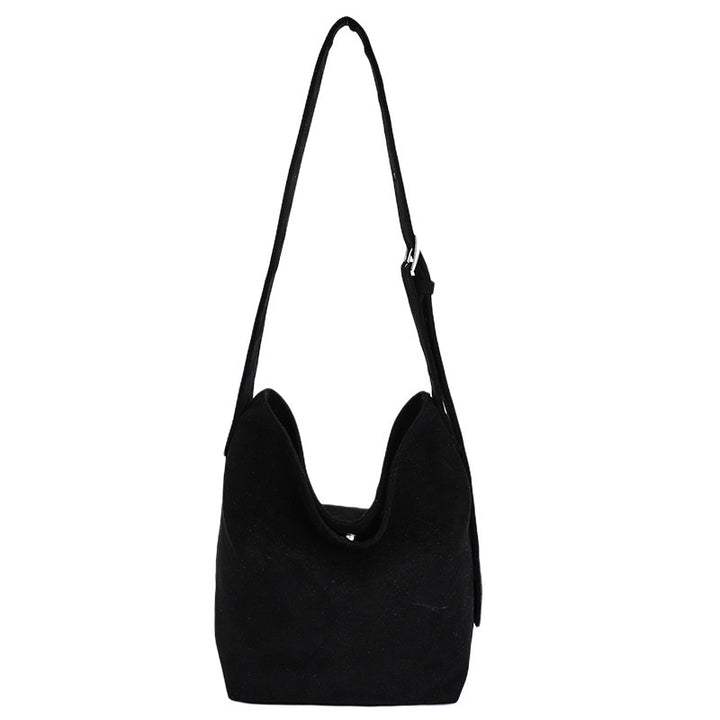 Damen Umhängetasche aus weichem Veloursleder mit lässigem Design Nord Taschen