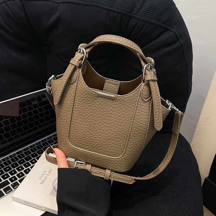 Damen elegante Umhängetasche im modernen Design Nord Taschen