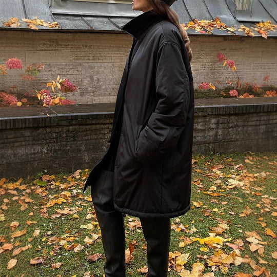 Damen Übergangs-Wintermantel mit minimalistischer Steppung, hochschließendem Kragen und Druckknopfverschluss Nord Taschen