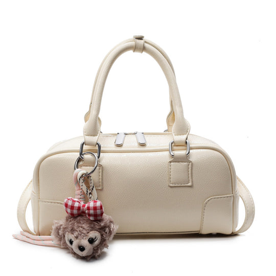 Damen Handtasche im modernen Stil mit abnehmbarem Anhänger | Nord Taschen