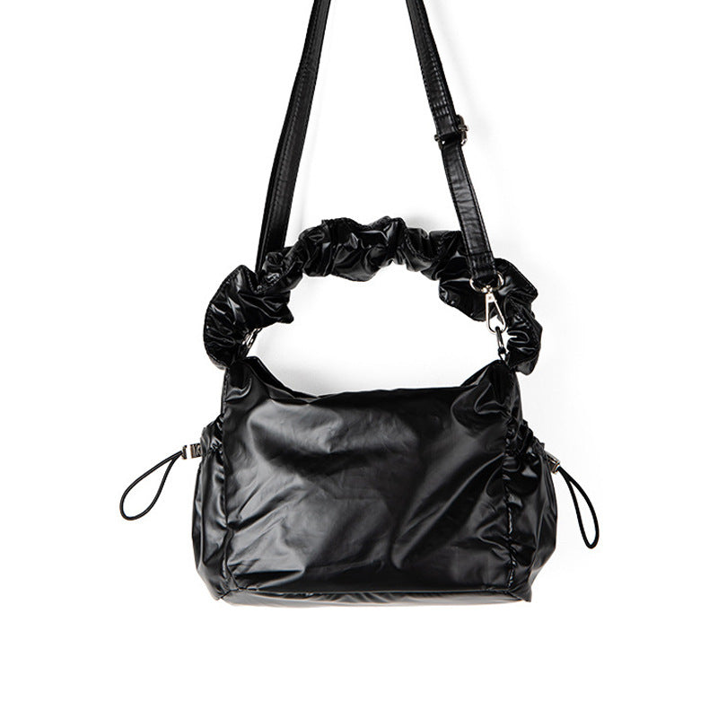 Damen Hobo-Tasche mit innovativem Faltendesign und bequemen Tragegriffen Nord Taschen