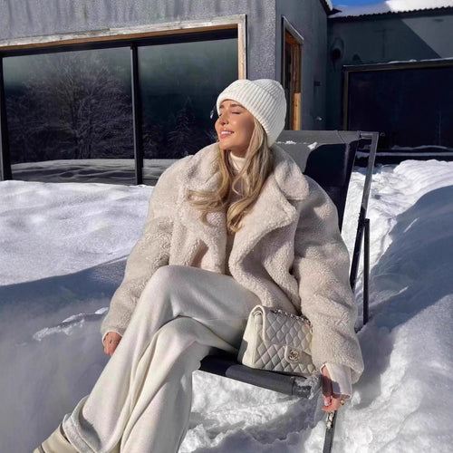 Damen Teddy-Mantel aus Faux-Shearling mit Oversize-Kragen Nord Taschen