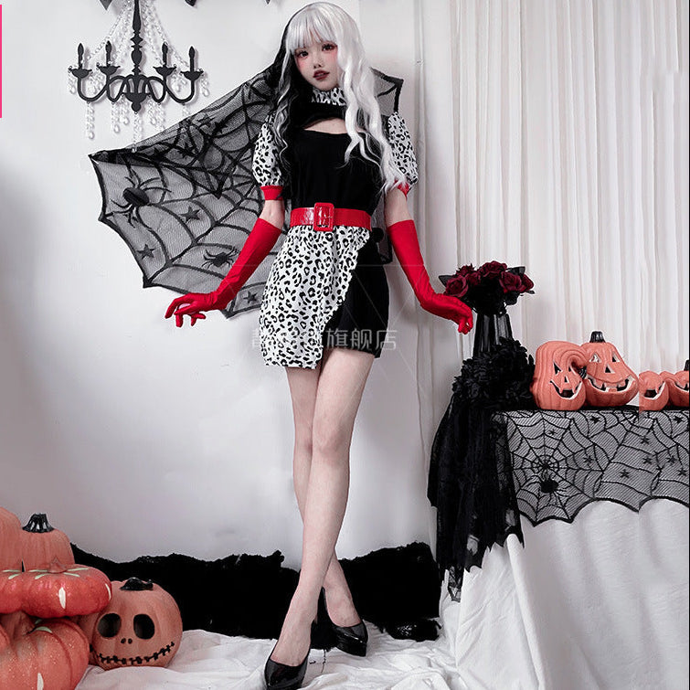Damen Verführerisches Halloween Kostüm mit Leopardenmuster und langem Umhang Nord Taschen