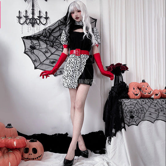 Damen Verführerisches Halloween Kostüm mit Leopardenmuster und langem Umhang Nord Taschen