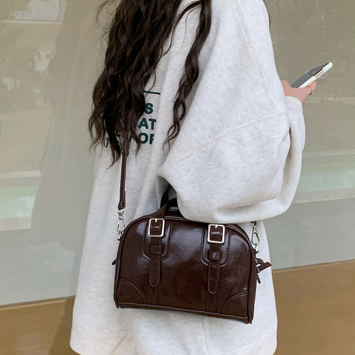 Damen elegante Handtasche mit strukturiertem Kunstleder und praktischen Fächern Nord Taschen
