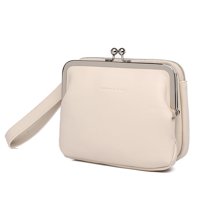 Damen Clutch mit dekorativem Metallverschluss Nord Taschen