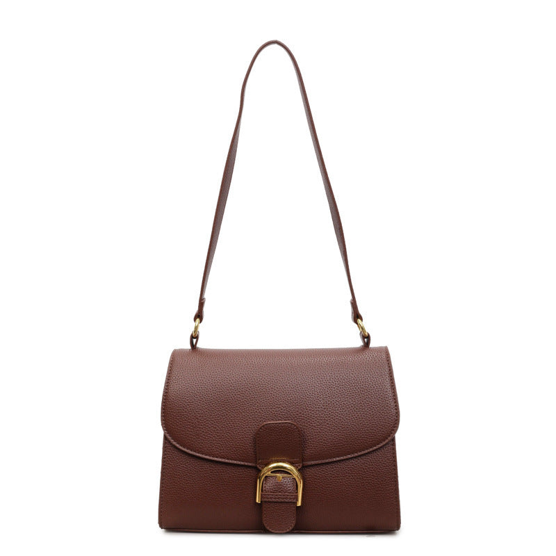 Damen Umhängetasche mit elegantem Klappenverschluss und dekorativem Metallakzent Nord Taschen