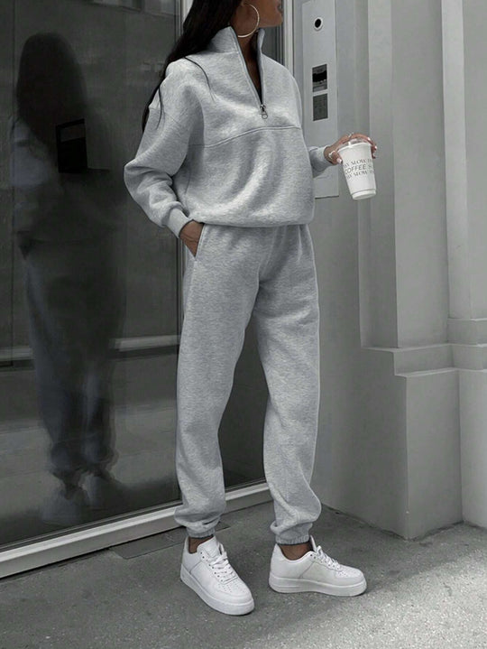 Damen Komfort-Sweatset mit Halbzip-Stehkragen und Relax-Jogger Nord Taschen