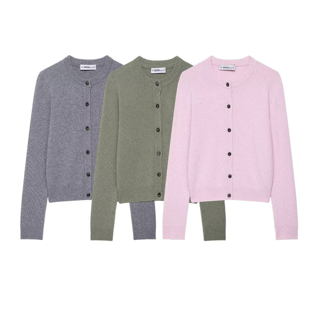Damen Kurzgeschnittener Feinstrick-Cardigan mit Rundhalsausschnitt und Rippbündchen Nord Taschen