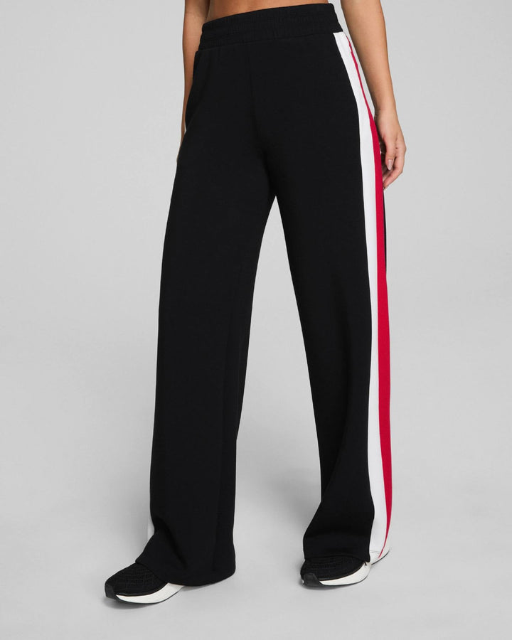 Damen Sportliche lange Hose mit seitlichen Kontraststreifen Nord Taschen