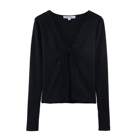 Damen Geripptes Cropped-Langarmtop mit Spitzen-V-Ausschnitt und Bindeband Nord Taschen