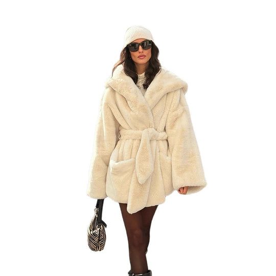 Damen Oversize Teddy-Mantel mit extragroßem Schalkragen und Wickelgürtel Nord Taschen