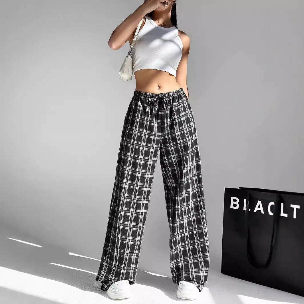 Damen weite Karo-Hose aus angenehmem Baumwollstoff mit Gummibund und seitlichen Taschen