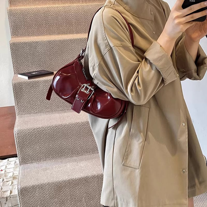 Damen Hobo-Tasche mit modischem Faltendesign und elegantem Kettenverschluss Nord Taschen