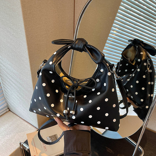 Damen Beuteltasche mit elegantem Punktedesign Nord Taschen