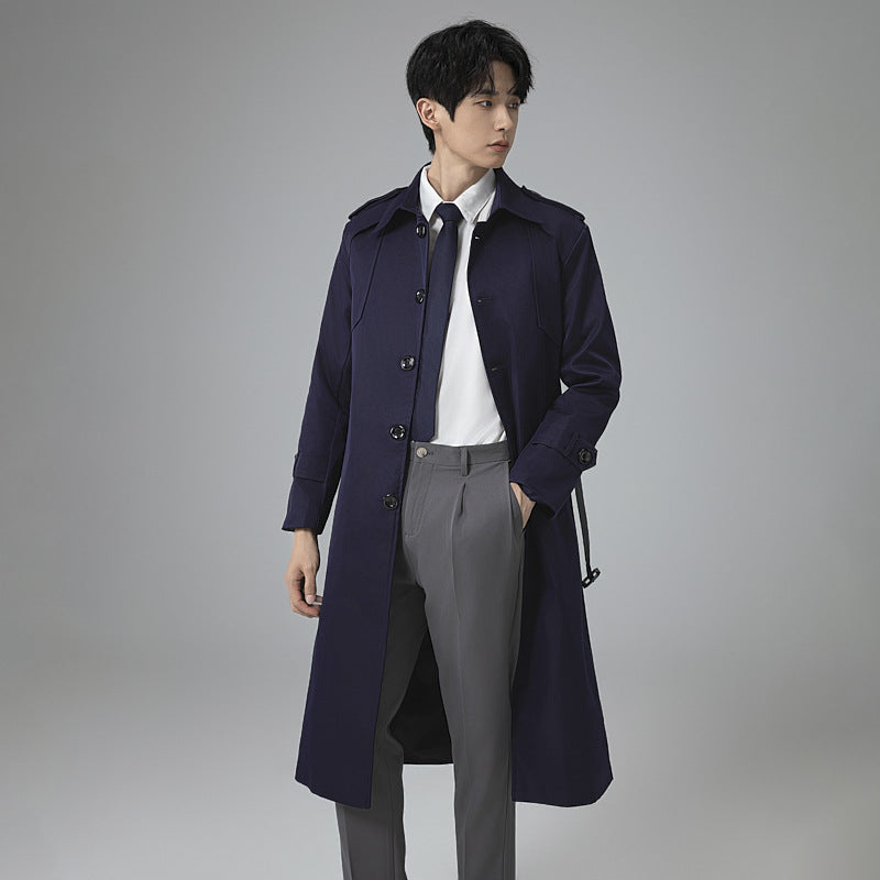 Herren Trenchcoat mit Taillengürtel, Schulterklappen und klassischer Knopfleiste Nord Taschen