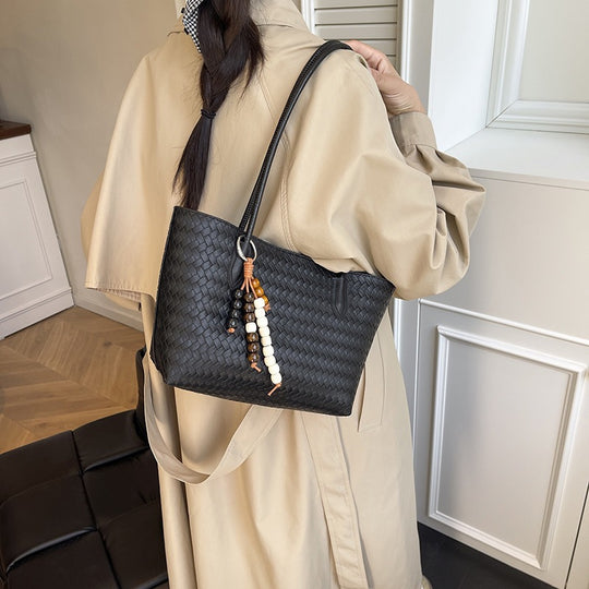 Damen geflochtene Ledertasche mit zusätzlichen Anhängern Nord Taschen