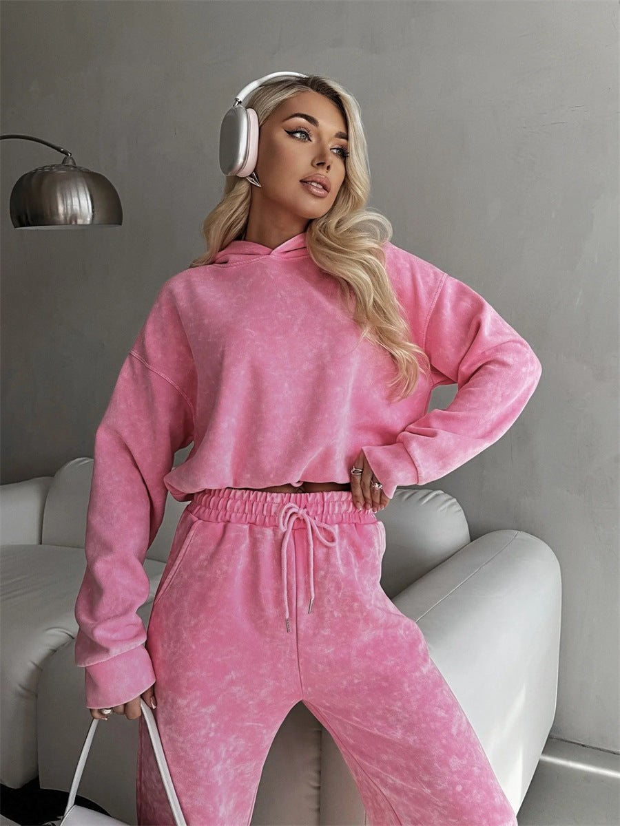 Damen kurz geschnittenes Kapuzenhoodie und hoch geschnittene Jogginghose Set Nord Taschen