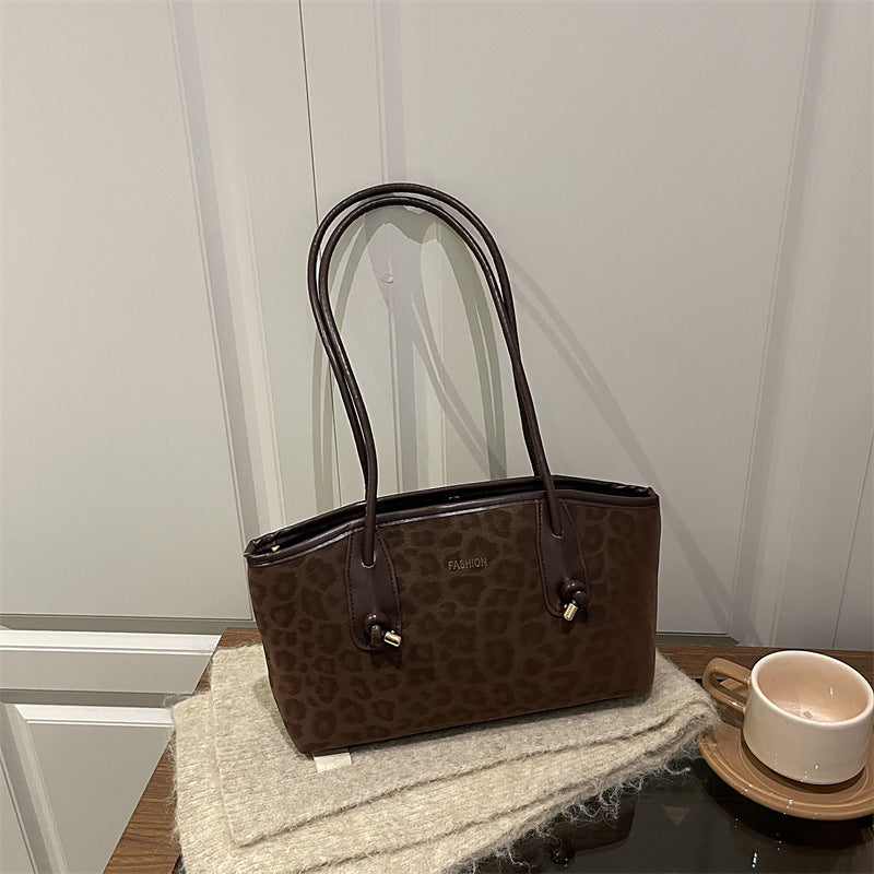 Damen elegante Handtasche mit zeitgemäßem Leopardenmuster Nord Taschen