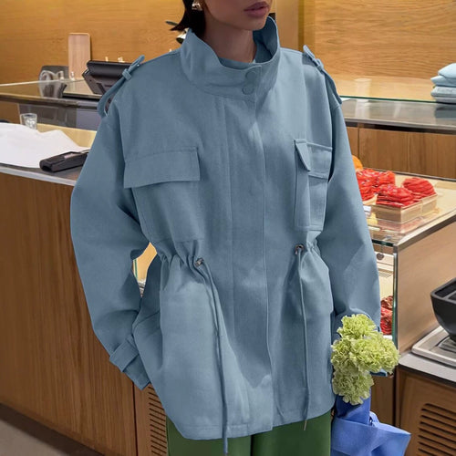 Damen Kurzparka mit hohem Stehkragen, Tunnelzug und Mehrfachtaschen Nord Taschen