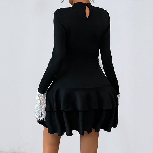 Damen Figurbetontes Longsleeve-Minikleid mit Spitzen-Dekolleté, Volantstufen & Schmuckschleife Nord Taschen