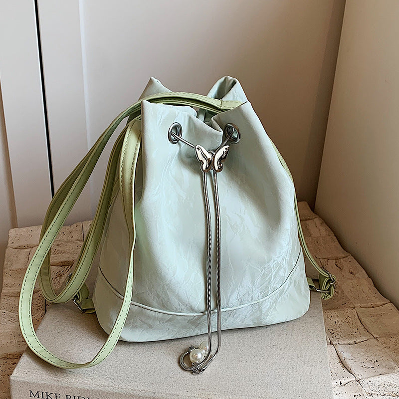 Damen Beuteltasche mit dekorativem Schmetterlingsverschluss Nord Taschen