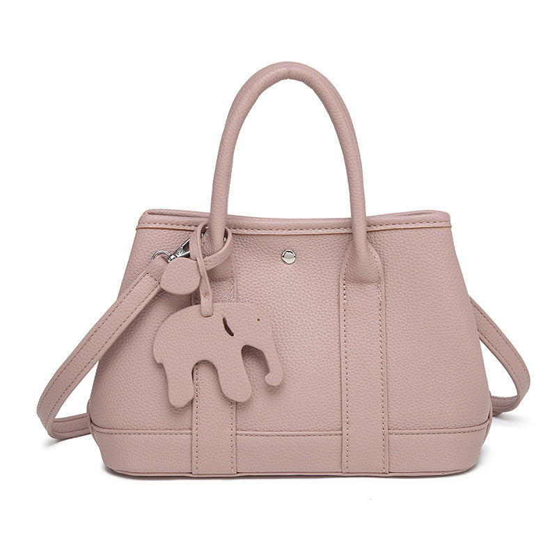 Damen Handtasche mit abnehmbarem Elefantenanhänger und elegantem Kunstleder Nord Taschen