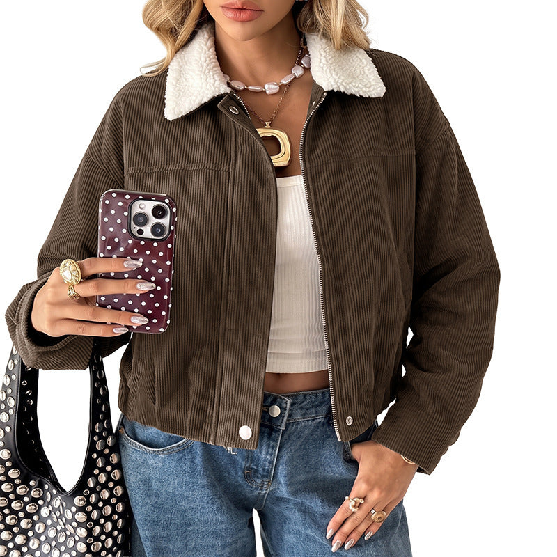 Damen Kurzgeschnittene Cordjacke mit Teddyfutter und Schafkragen Nord Taschen
