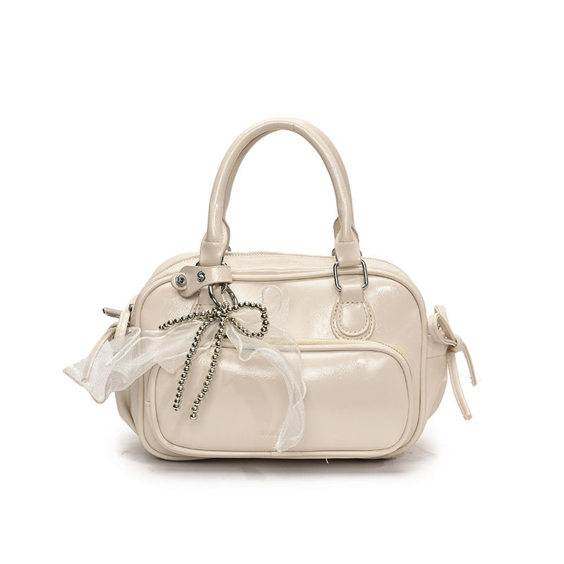 Damen Handtasche mit eleganter Verzierung Nord Taschen