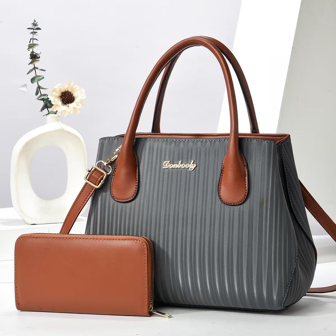 Damen Designerminitasche mit strukturiertem Obermaterial und abnehmbarem Portemonnaie Nord Taschen