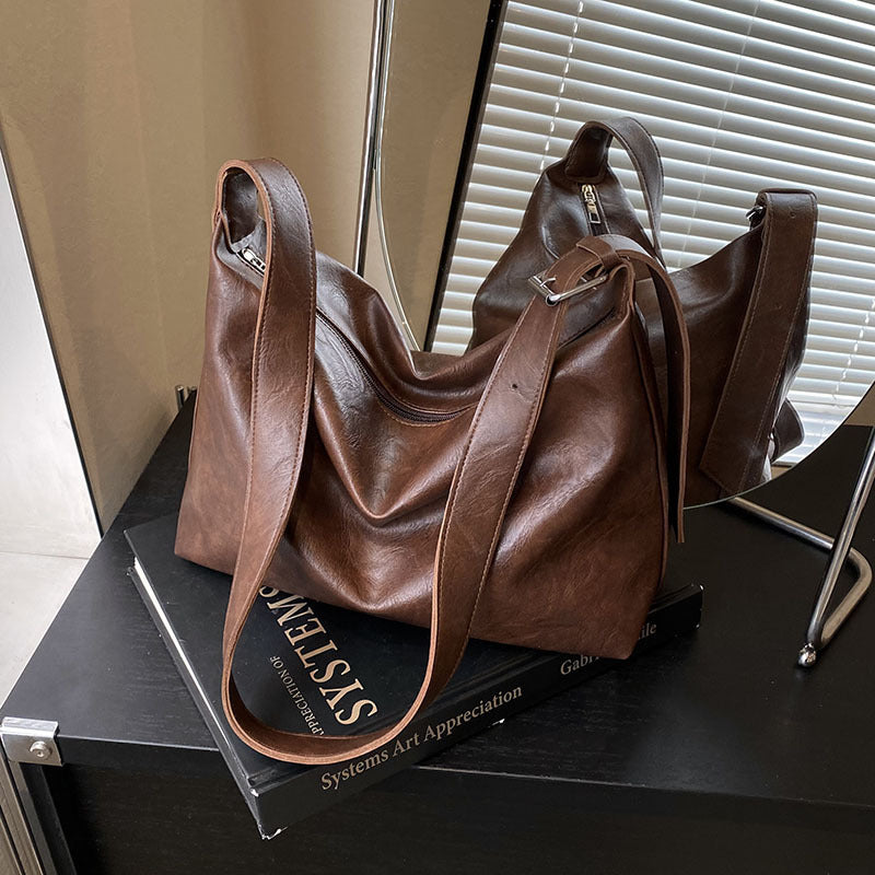 Damen Umhängetasche aus weichem, hochwertigem Leder mit elegantem Design Nord Taschen