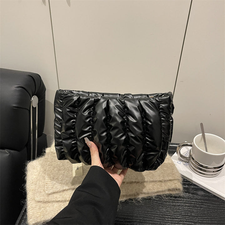 Damen elegante Clutch-Tasche mit geschmeidiger Pfennig-Optik Nord Taschen