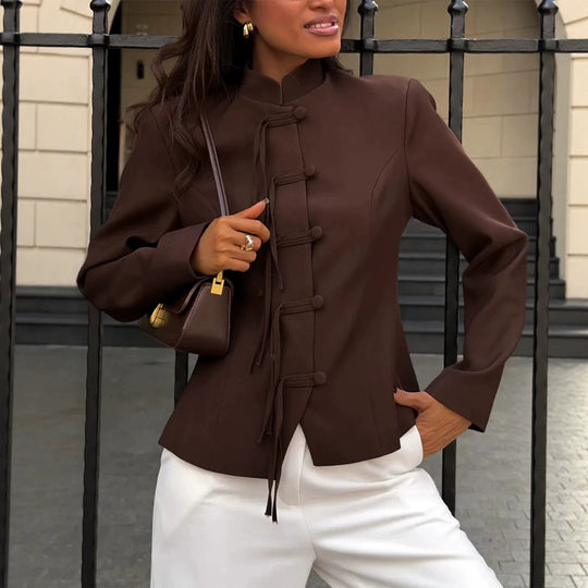 Damen Taillierte Jacke mit Stehkragen, chinesischen Knotenverschlüssen und leichtem Cropped-Schnitt Nord Taschen