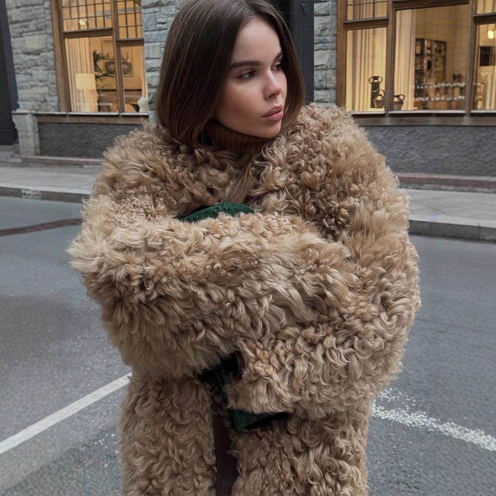 Damen Kurzjacke aus lockigem Teddy-Kunstfell mit Oversize-Schnitt Nord Taschen