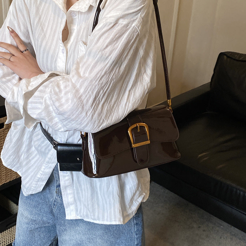 Damen Umhängetasche mit abnehmbarem Gurt und elegantem Verschluss Nord Taschen