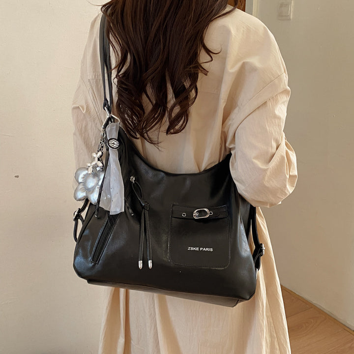Damen Hobo-Tasche aus schmeichelndem Kunstleder mit praktischen Fächern Nord Taschen