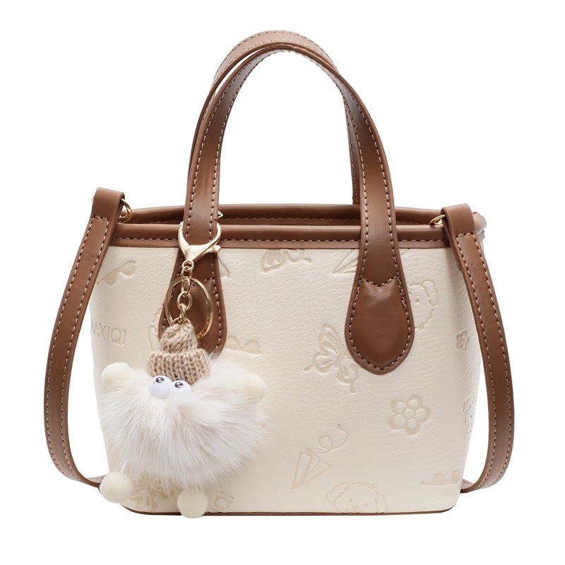 Damen Mini-Handtasche mit niedlichem Anhänger | Nord Taschen