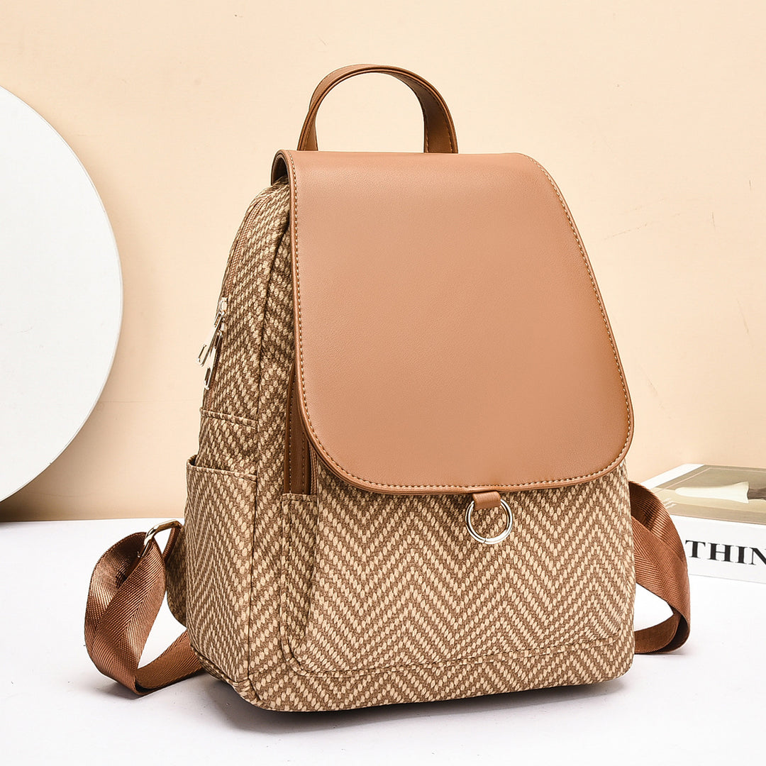 Damen trendige Rucksacktasche mit eleganter Klappenoptik Nord Taschen