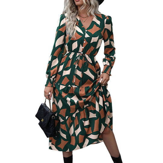 Damen Langes Stufen-Maxikleid mit grafischem Print, V-Ausschnitt, Kordelbund und gerafften Manschetten Nord Taschen
