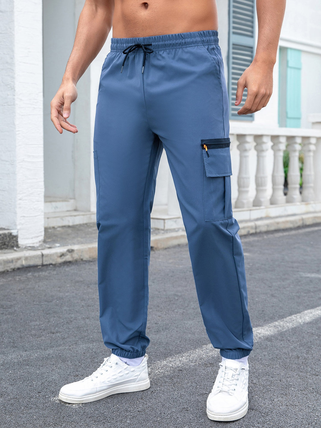 Herren Tech-Cargo-Jogginghose mit elastischem Tunnelzug, Reißverschluss‑Beintasche & eng anliegendem Fußbündchen Nord Taschen