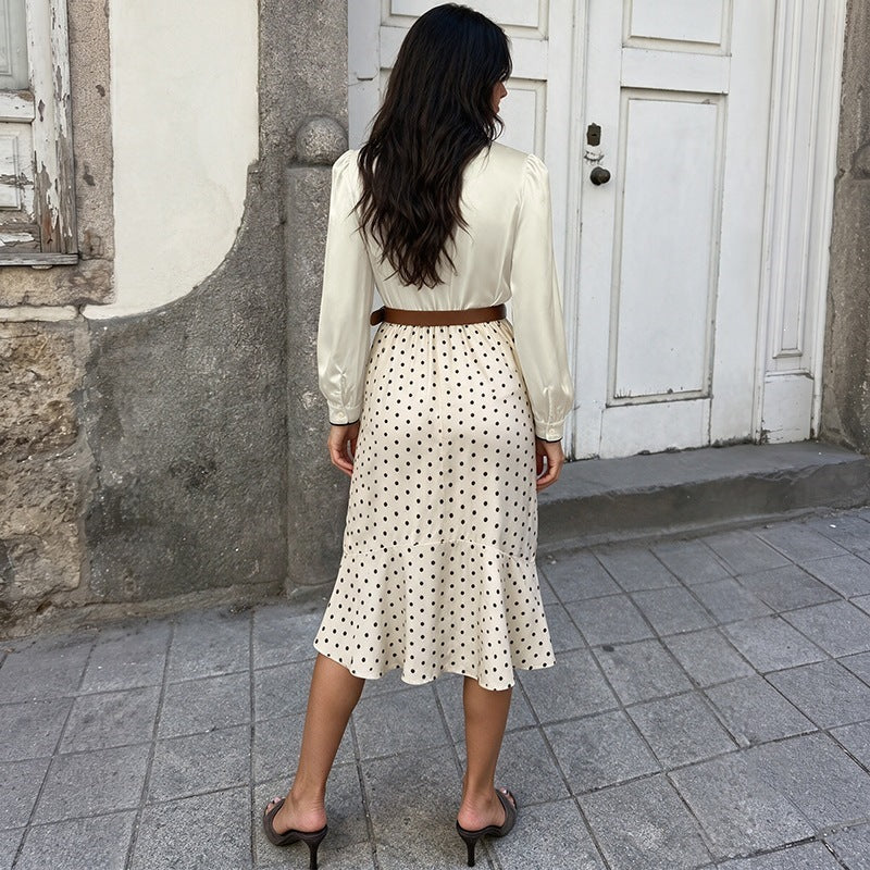 Damen Elegante Bluse mit Knopfdetails und Rüschen Nord Taschen
