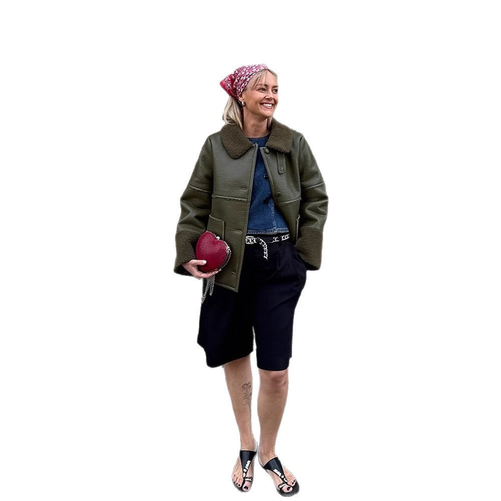Damen Kurze Fliegerjacke im Aviator‑Stil mit Teddybesatz und kastiger Silhouette Nord Taschen